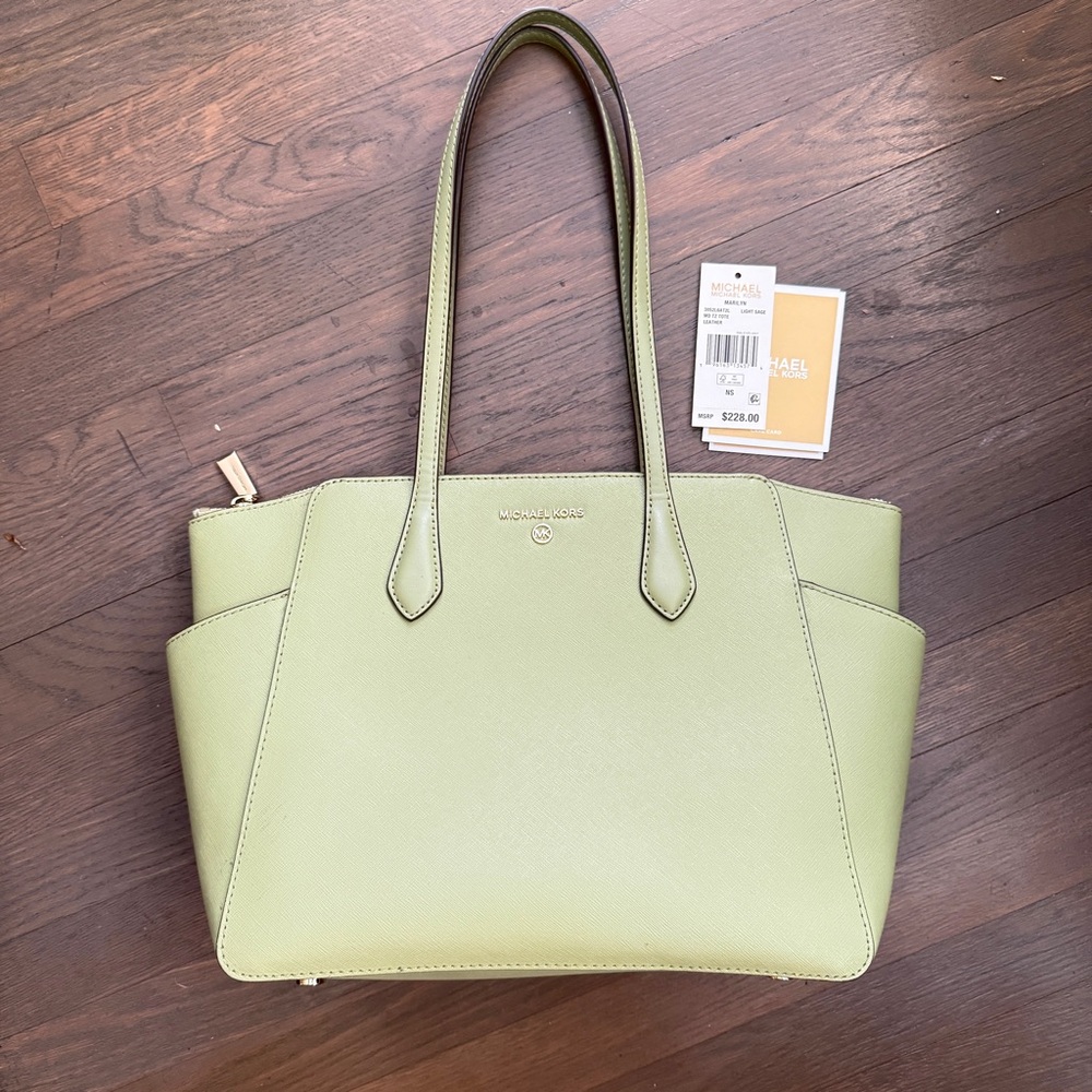 Michael kors marilyn light sage shoulder bag